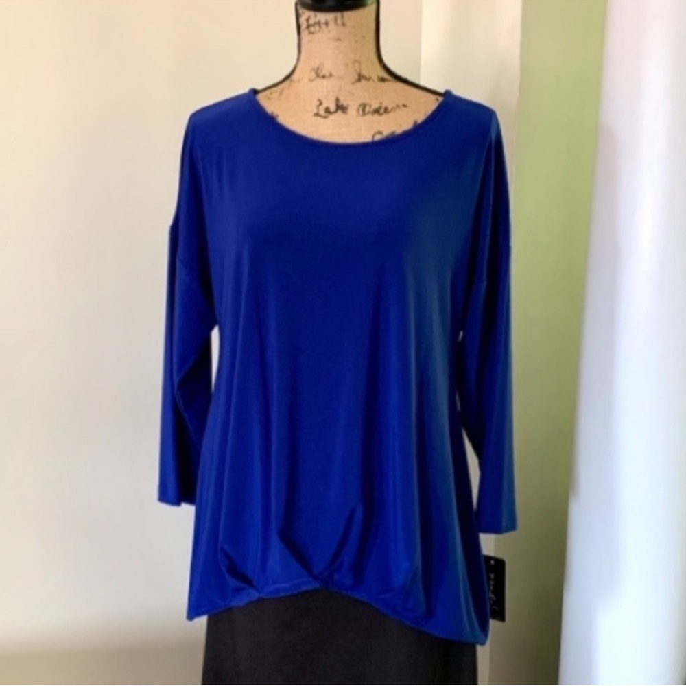 Yushi Royal Blue top